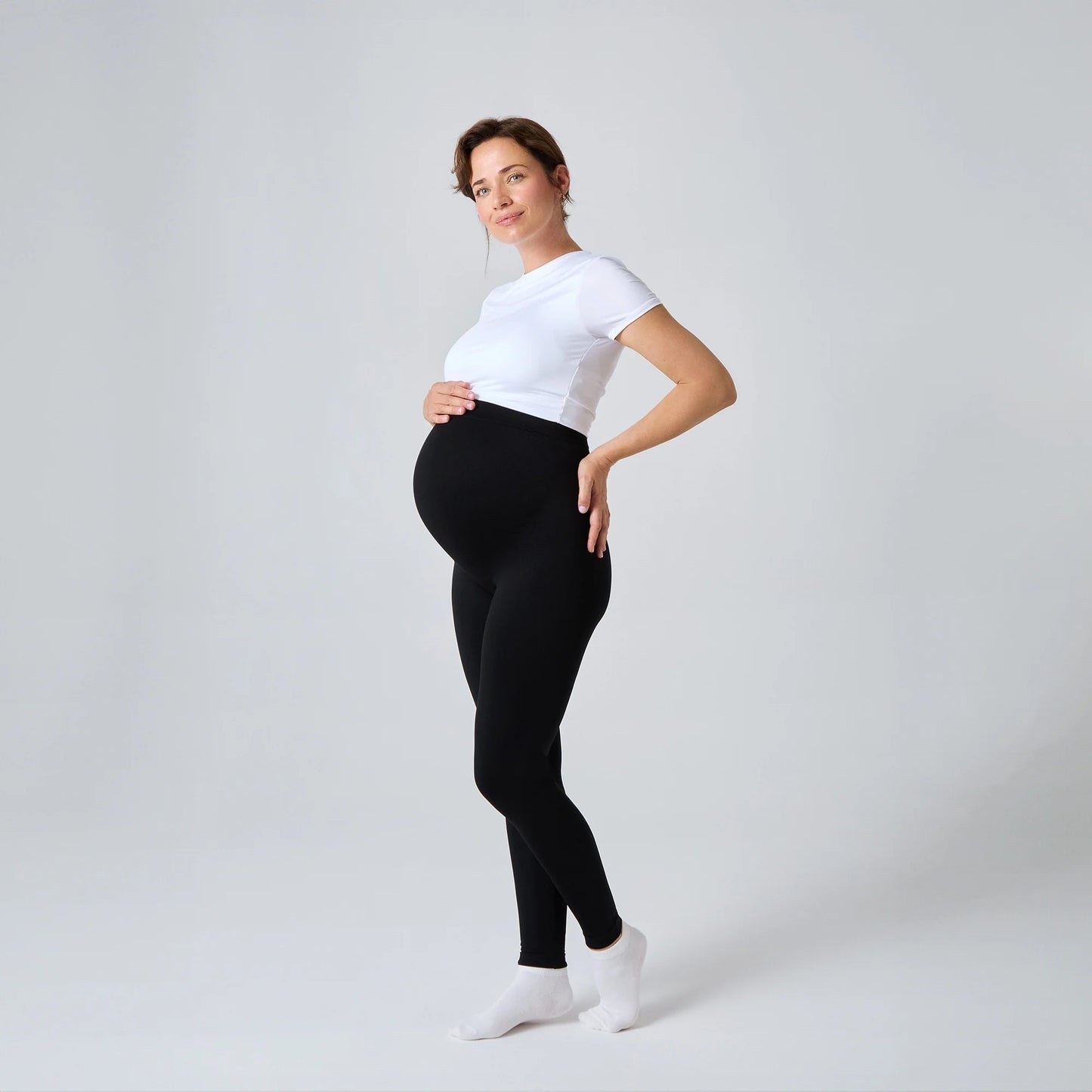 noir | Soulage le ventre et le dos | Le maillage spécial soutient doucement ton ventre de future maman et soulage ainsi le bas de ton dos.