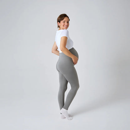 gris fonce | 100% opaque | Grâce à des fibres de qualité, la matière reste totalement opaque même en plein mouvement — tu n'as aucune inquiétude à avoir.
