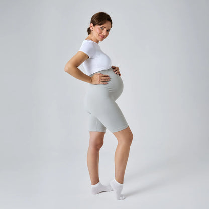 Gris clair | 100% opaque | Grâce à des fibres de qualité, la matière reste totalement opaque même en plein mouvement — tu n'as aucune inquiétude à avoir.