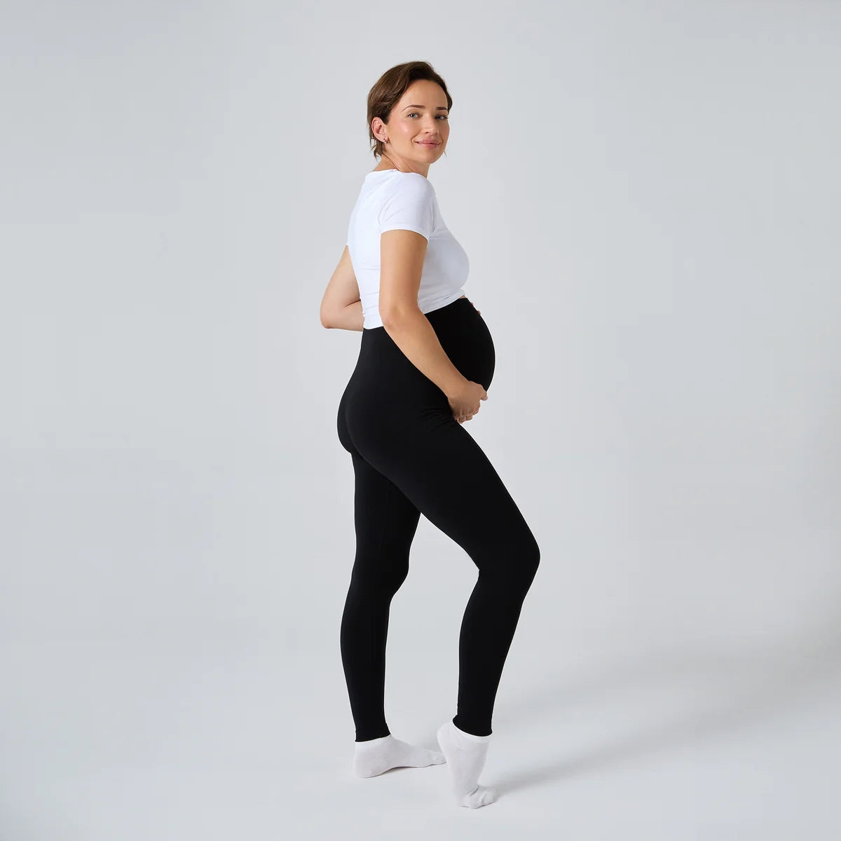 noir | 100% opaque | Grâce à des fibres de qualité, la matière reste totalement opaque même en plein mouvement — tu n'as aucune inquiétude à avoir.