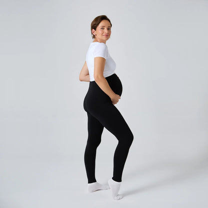 noir | 100% opaque | Grâce à des fibres de qualité, la matière reste totalement opaque même en plein mouvement — tu n'as aucune inquiétude à avoir.